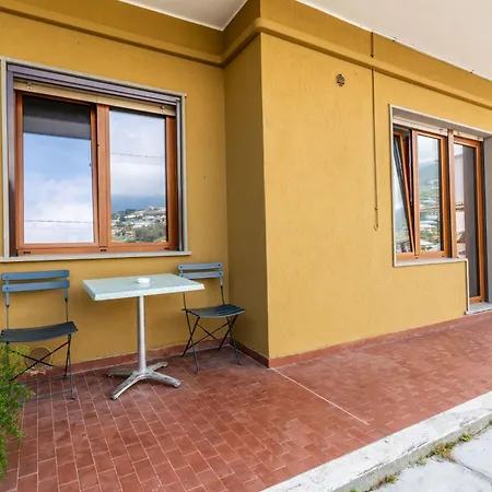 Graziosa Residenza In Collina *
